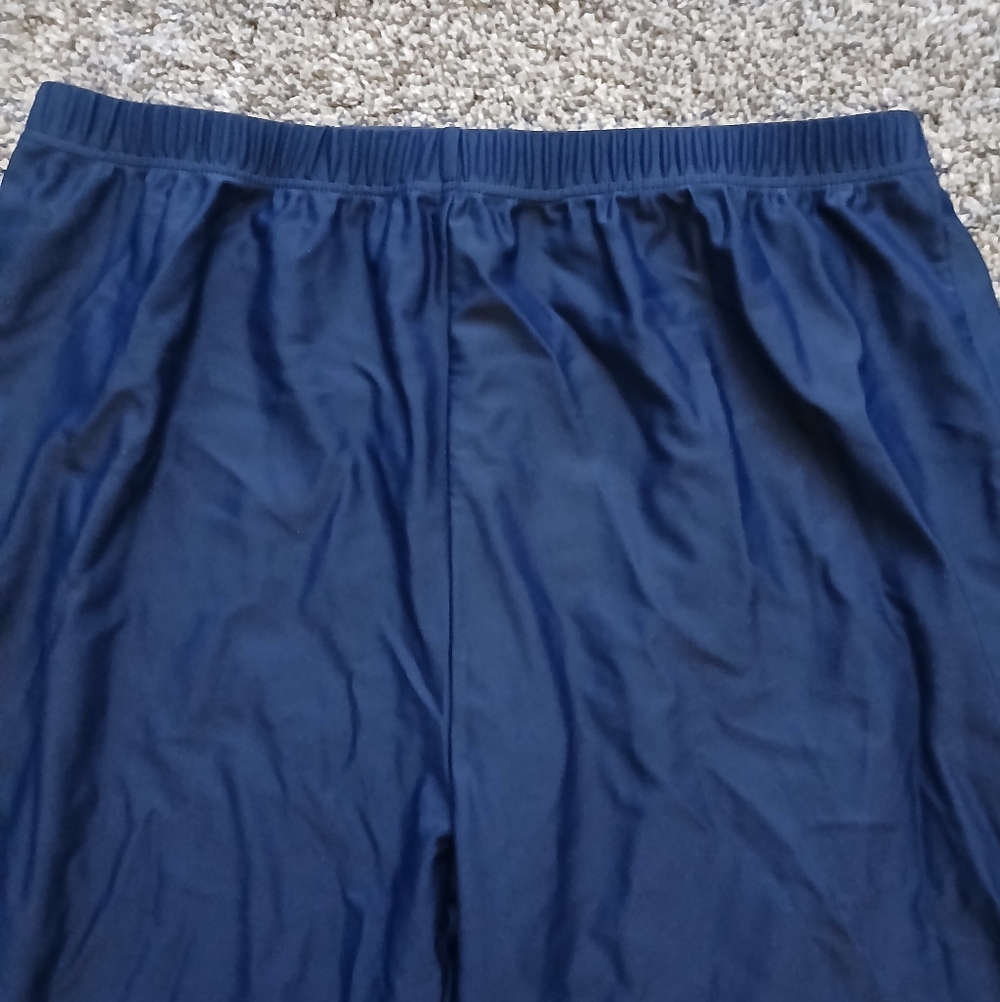 TONIGHT LAST CHANCE! 2 Piece Modest Swimsuit - Top and Pants Size M / L - Picture 12 of 12